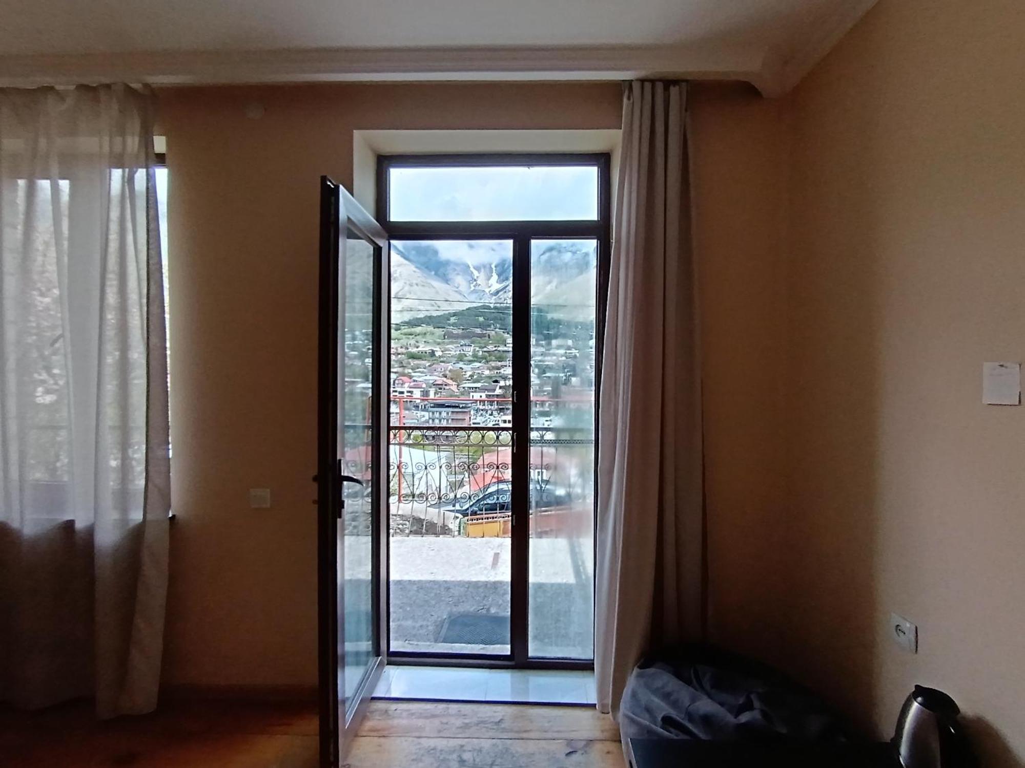 Belas Guesthouse Stepancminda Zewnętrze zdjęcie