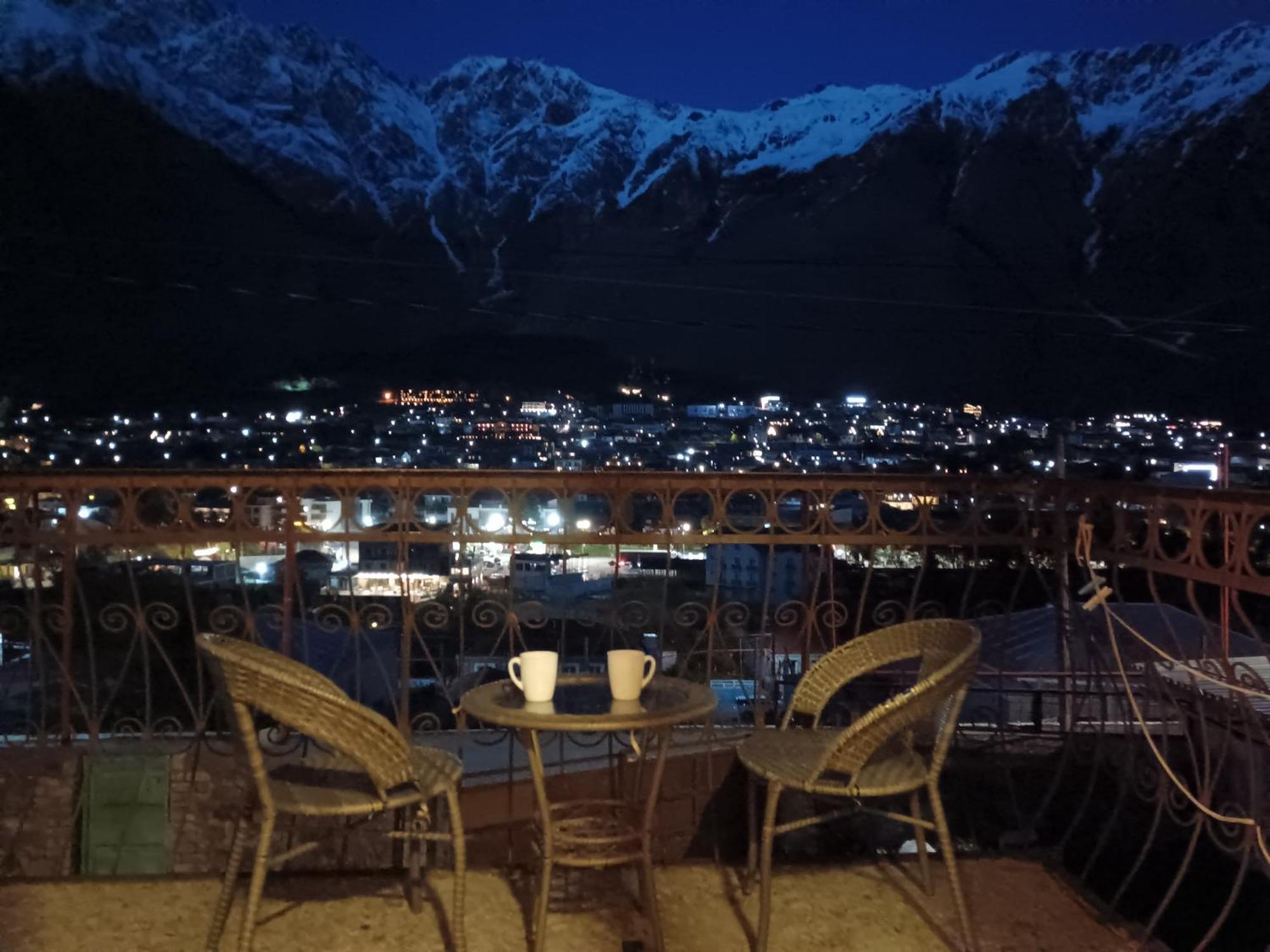 Belas Guesthouse Stepancminda Zewnętrze zdjęcie